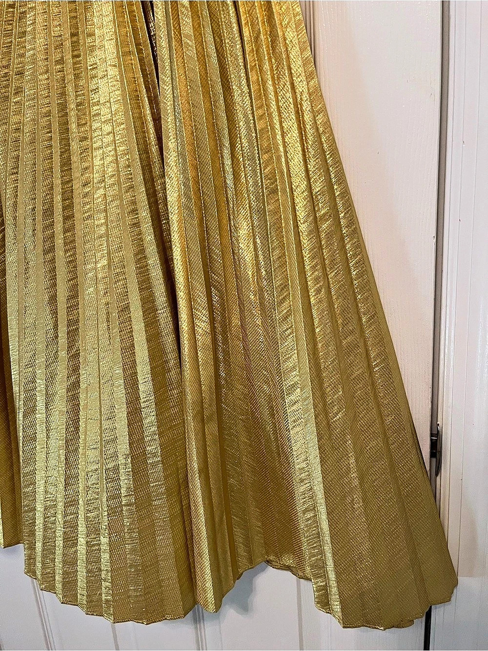 J.Crew Gold Metallic Pleated Midi Skirt Size 4 | Holiday Party Glam - Picture 4 of 9